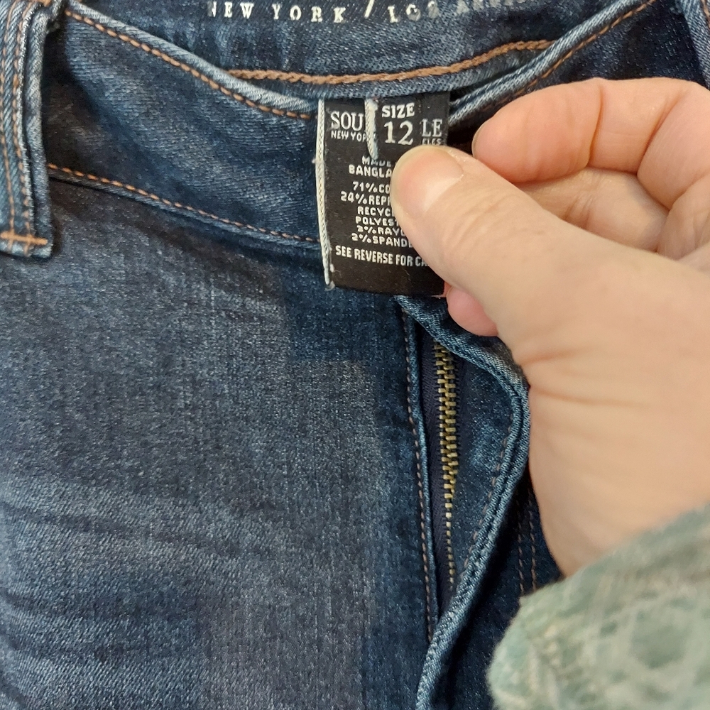 Bootcut Jeans - Picture 2 of 3